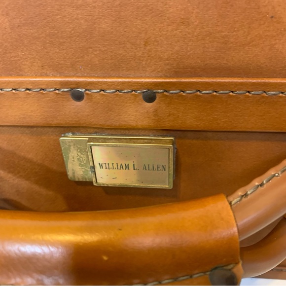 Vintage Mid Century Hartmann Pullman Luggage with Belting and Key - Picture 8 of 16